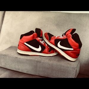 Red & Black Nike’s (size 8.5 men’s)